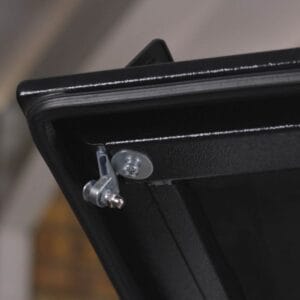 Bushtech Canopy Volkswagen Amarok (2010-2022)-Double Cab-Smooth aluminium-Geïsoleerd-With LED light - Afbeelding 13